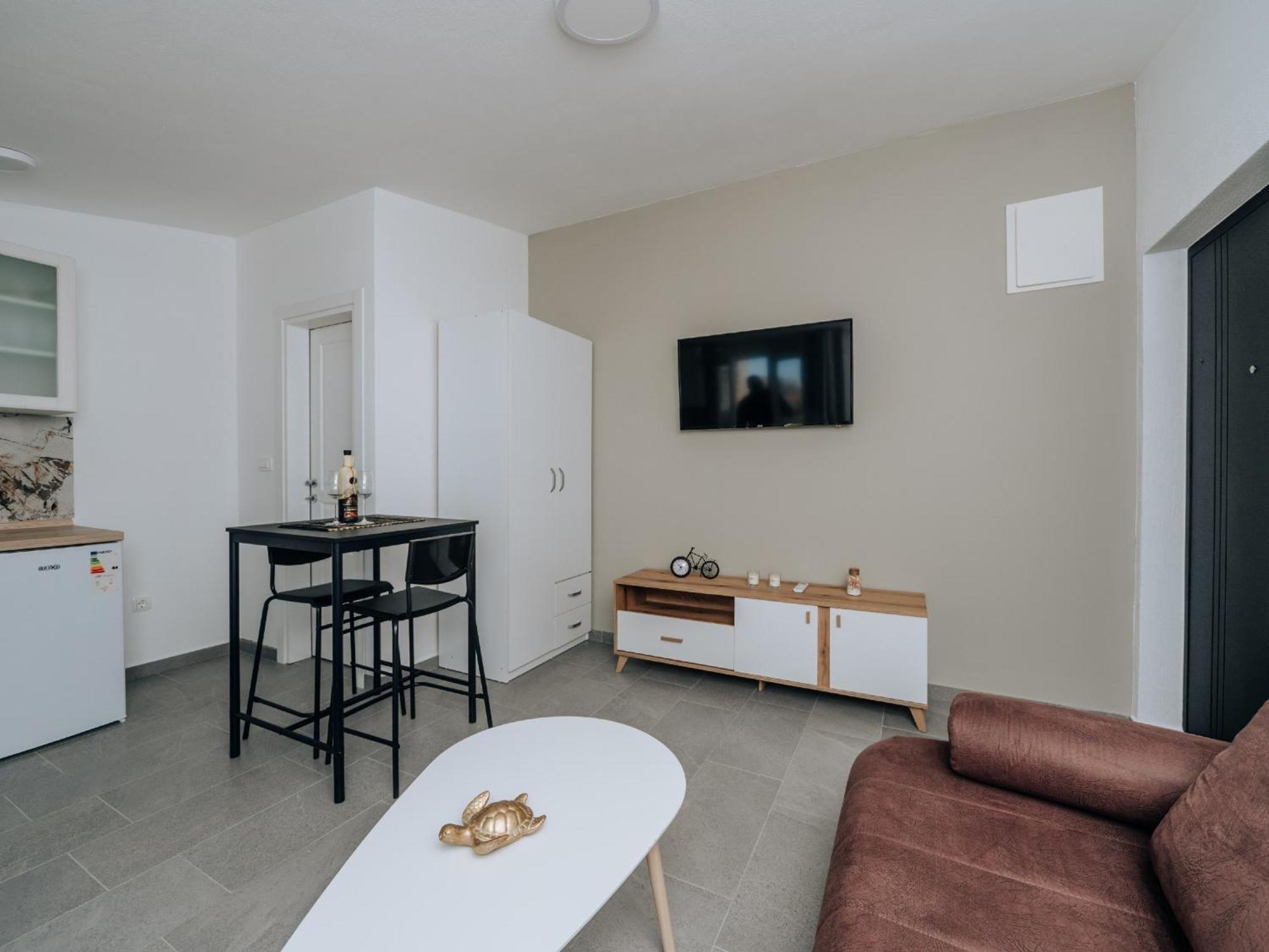 Apartments Milivojevic バール エクステリア 写真