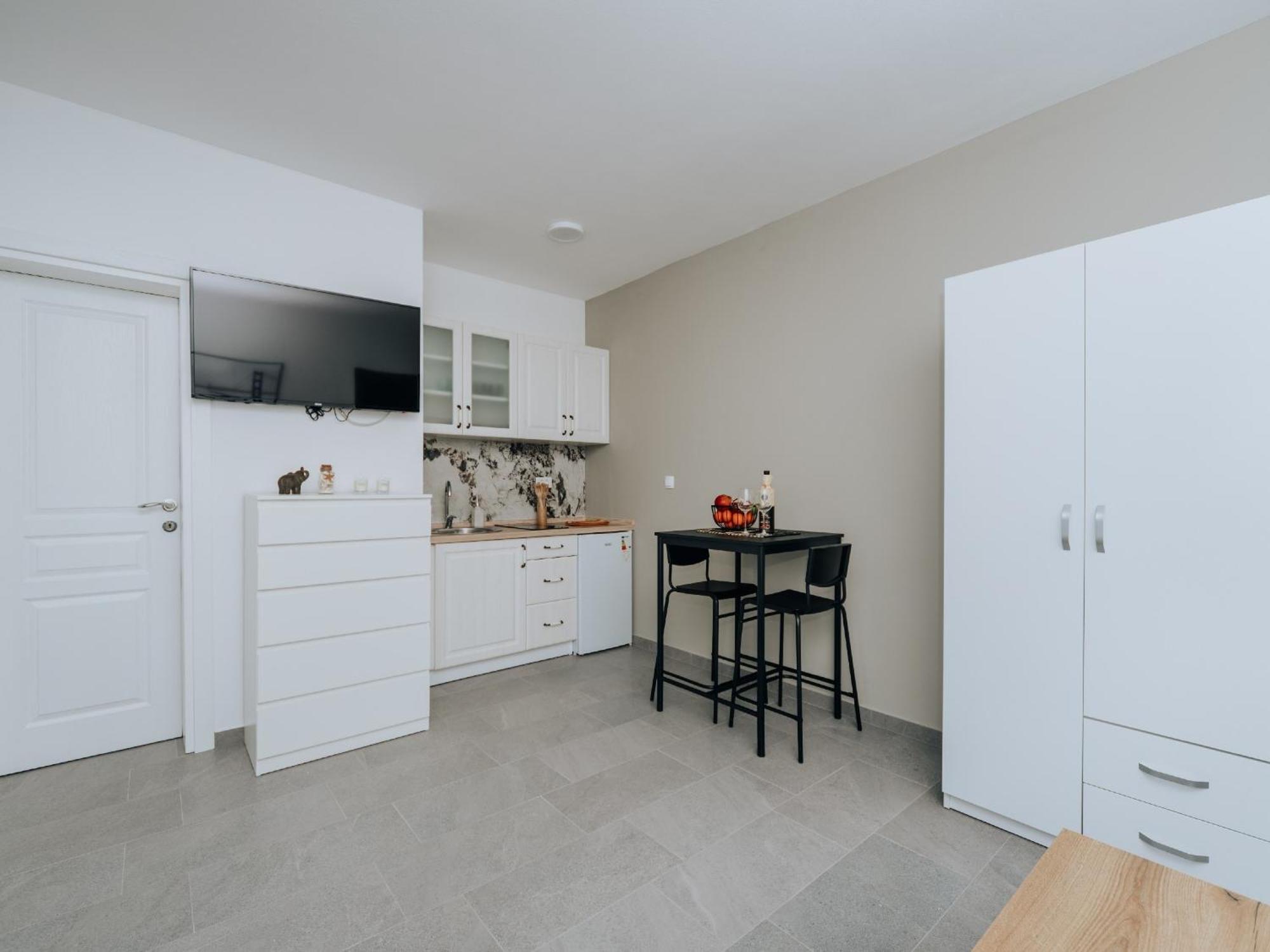 Apartments Milivojevic バール エクステリア 写真