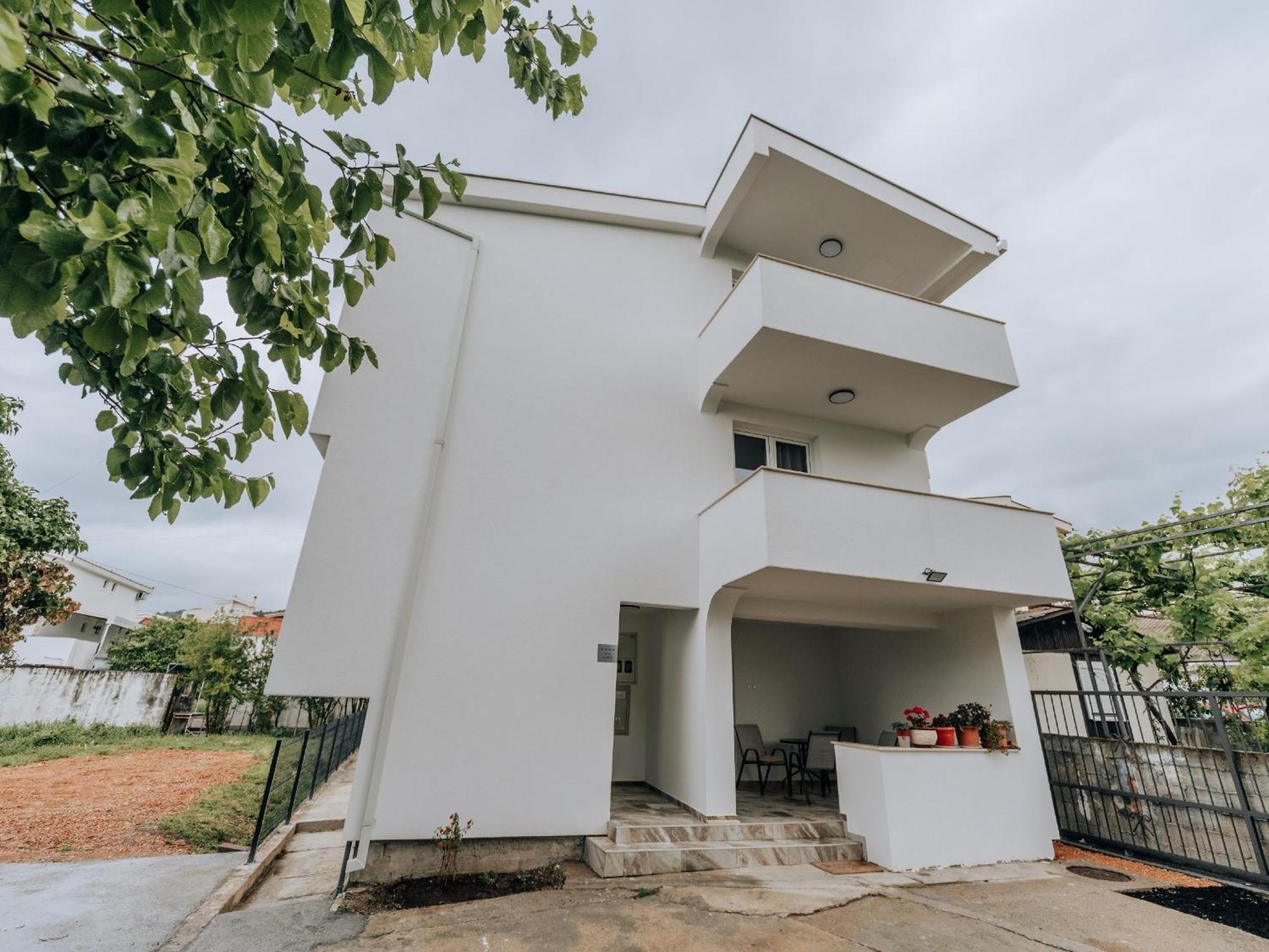 Apartments Milivojevic バール エクステリア 写真