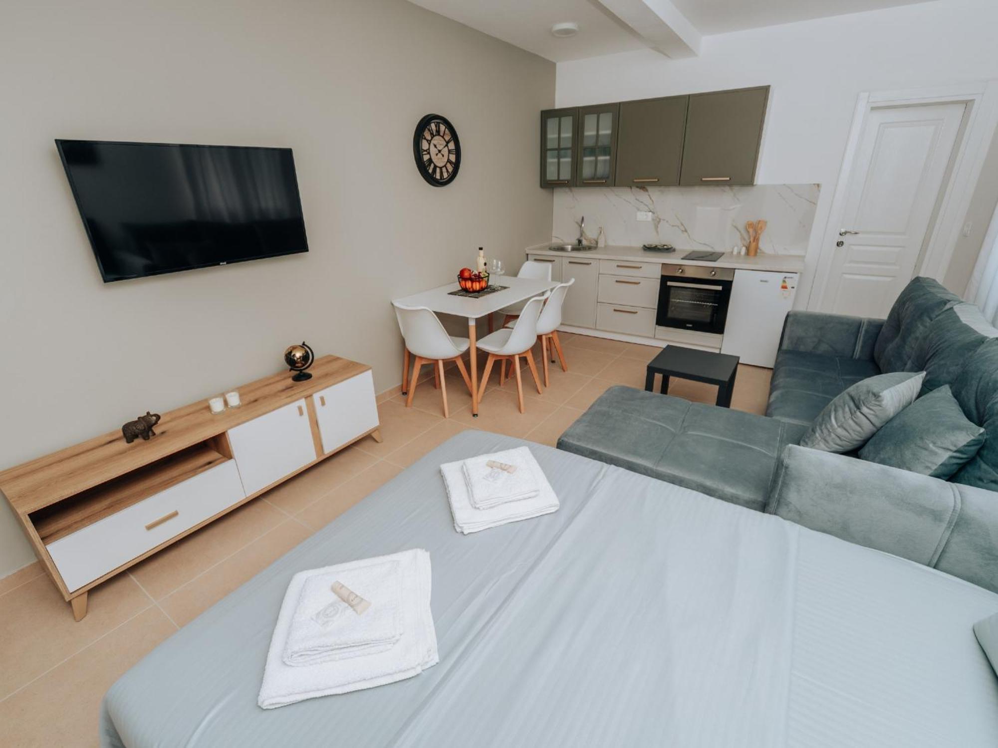 Apartments Milivojevic バール エクステリア 写真