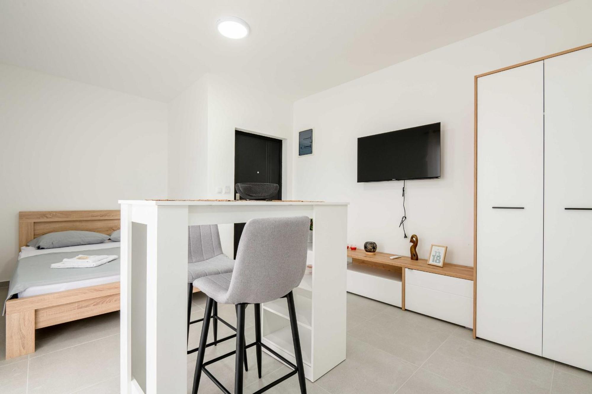 Apartments Milivojevic バール 部屋 写真