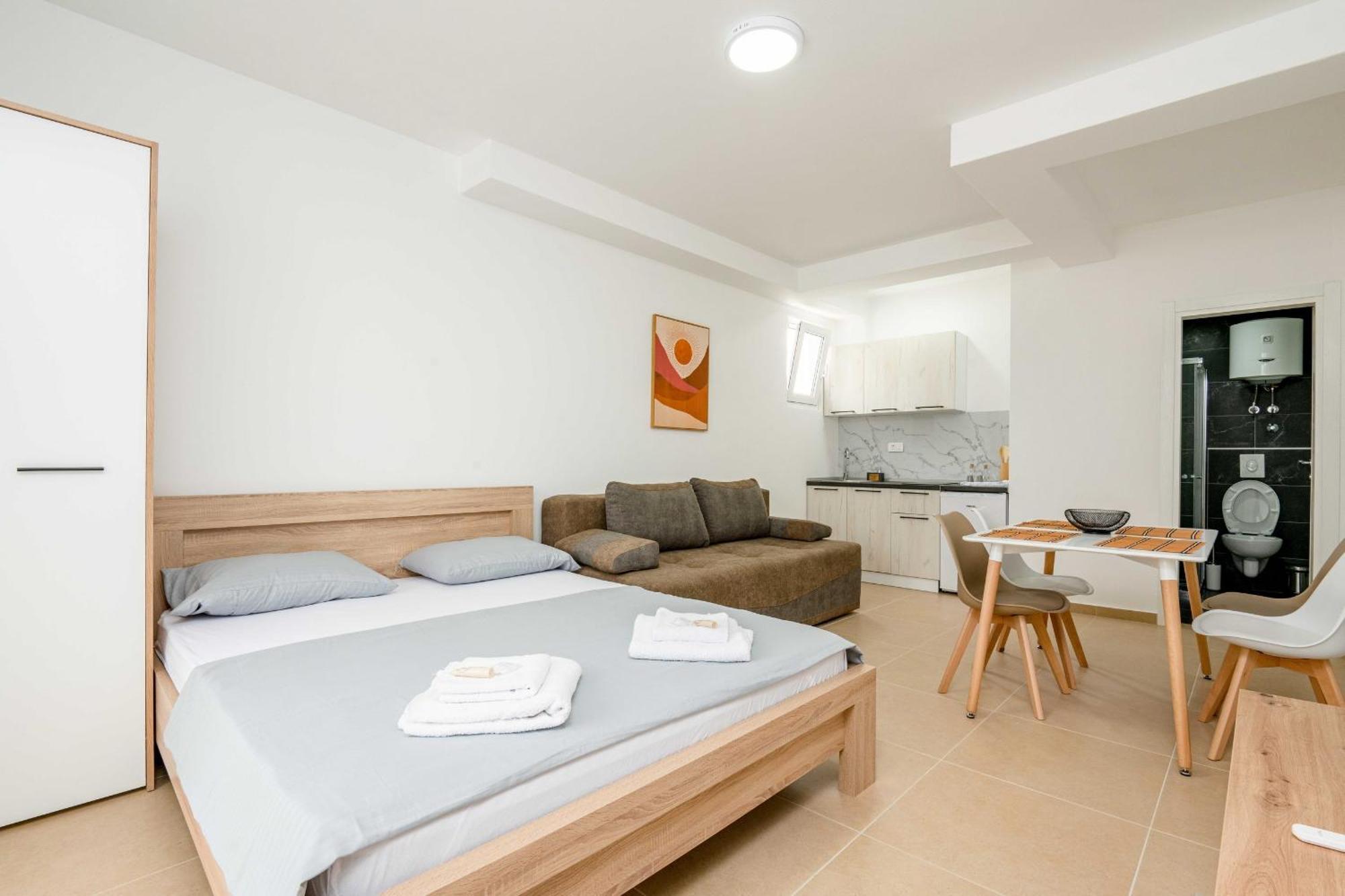 Apartments Milivojevic バール 部屋 写真
