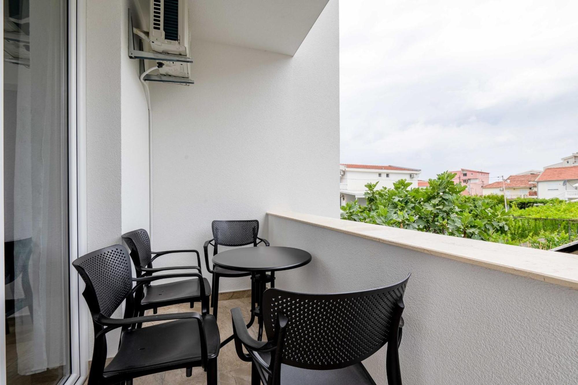 Apartments Milivojevic バール 部屋 写真