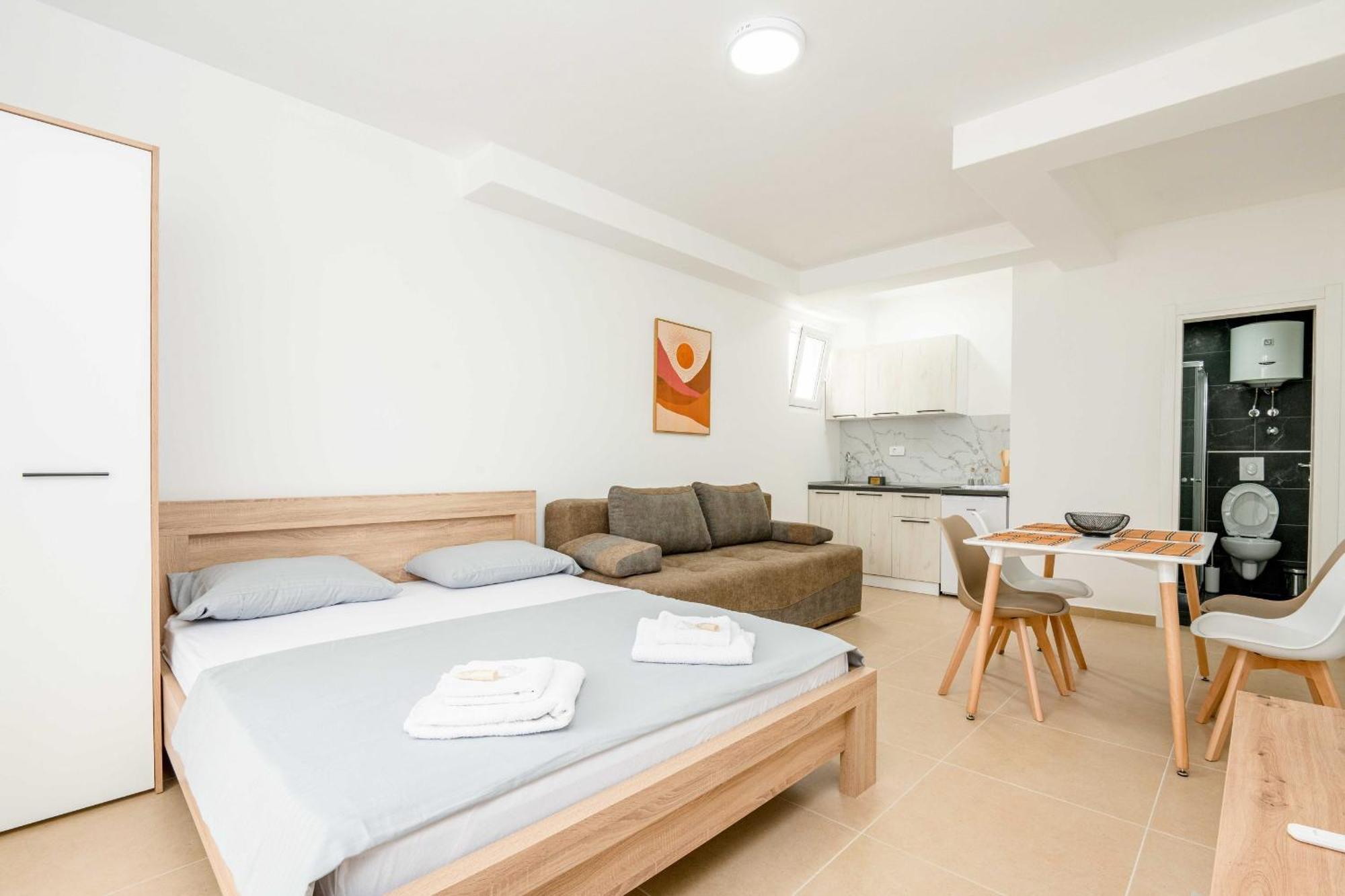 Apartments Milivojevic バール エクステリア 写真