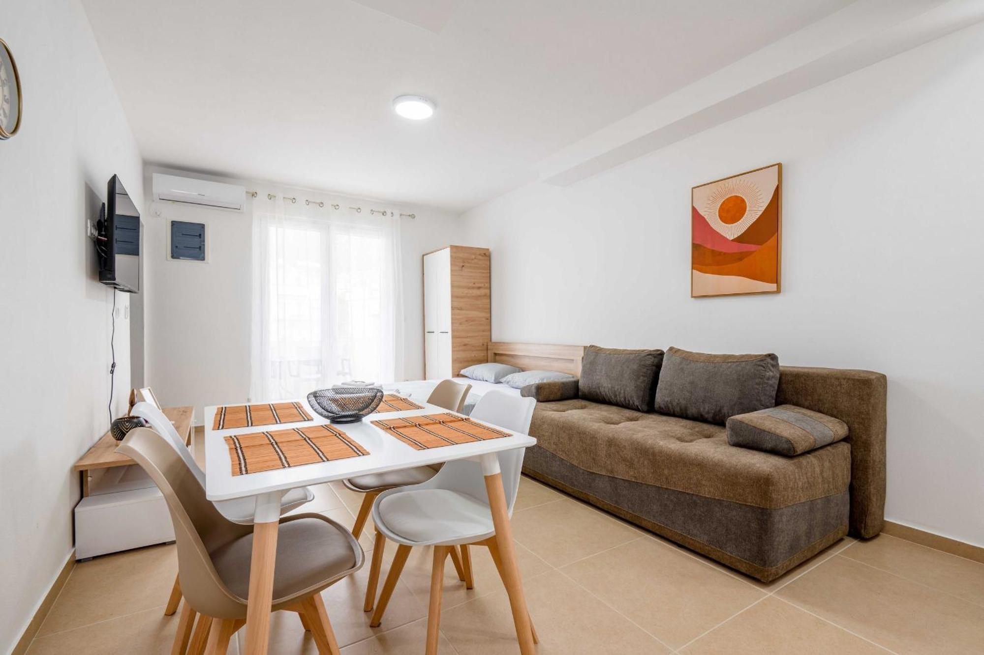 Apartments Milivojevic バール エクステリア 写真