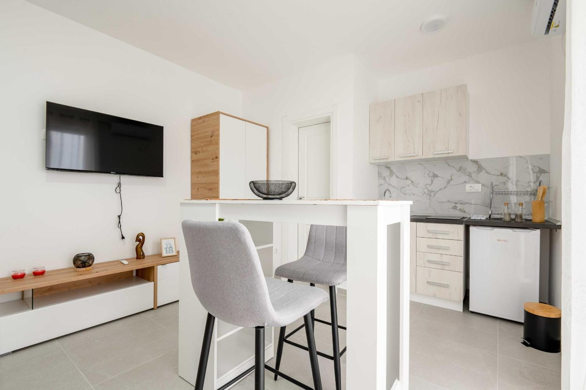 Apartments Milivojevic バール エクステリア 写真